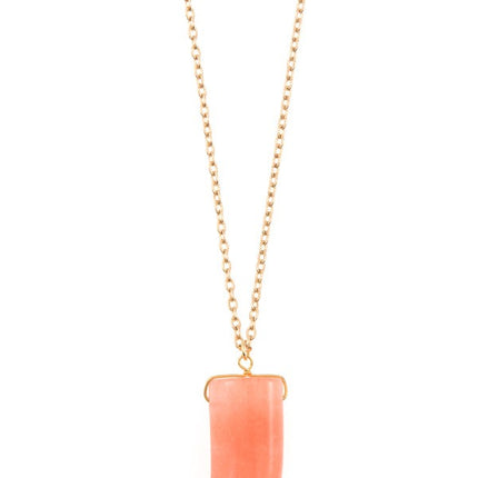 Elongated single horn pendant necklace