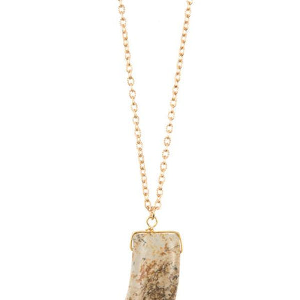 Elongated single horn pendant necklace