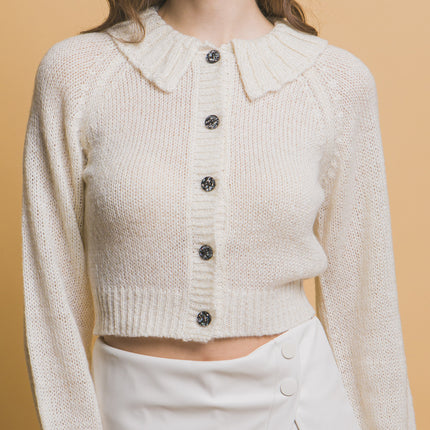 Short collard sweater