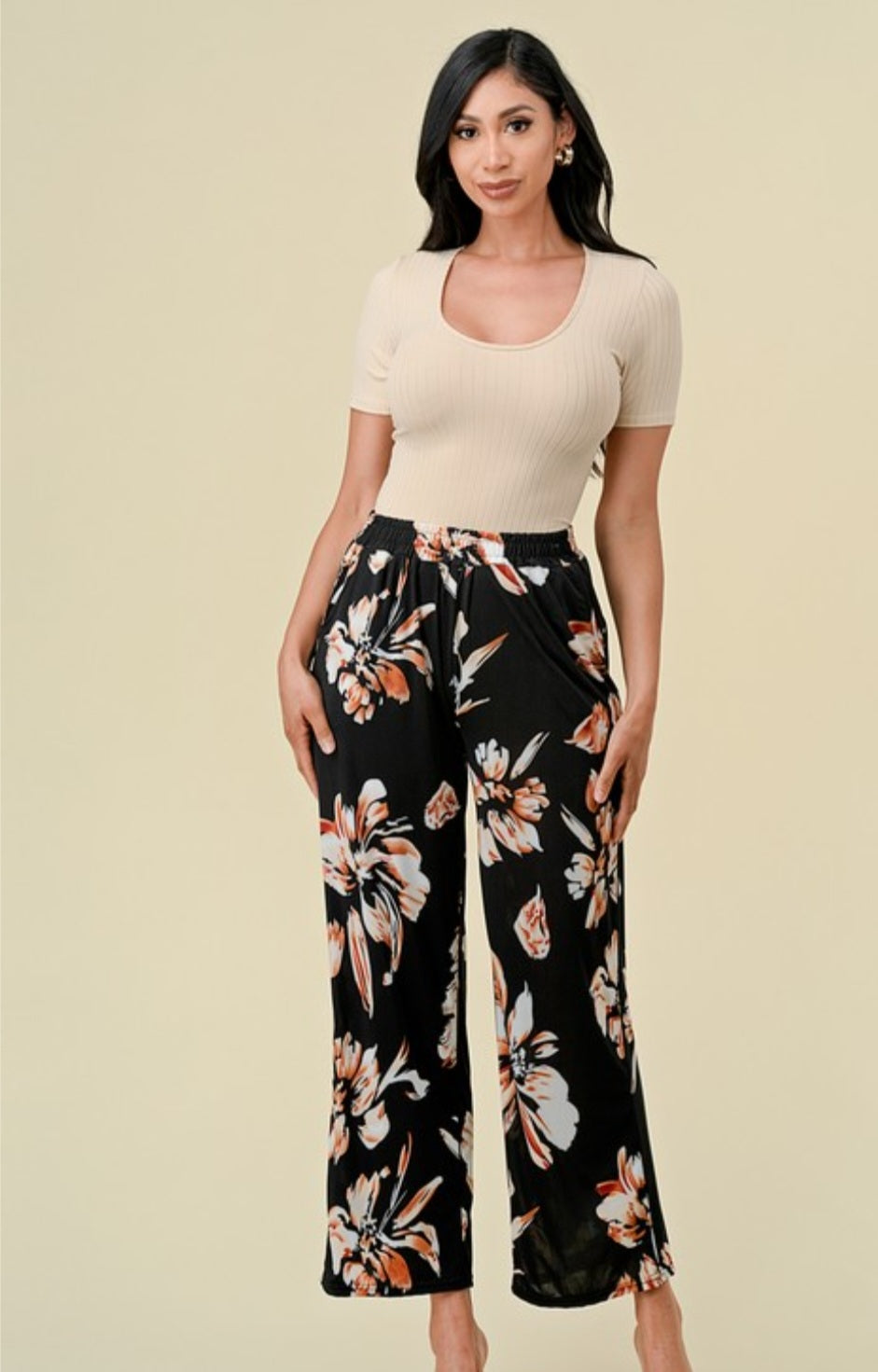 Lightweight floral print elastic pants with pockets black